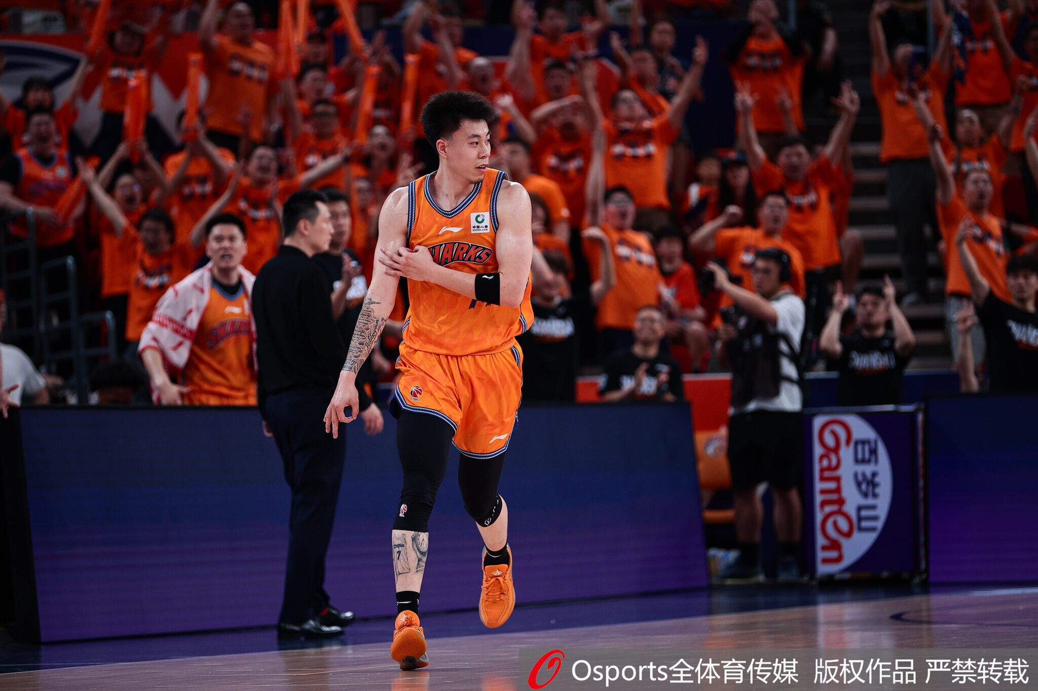 彩客网投注-媒体人：赵睿/周琦/胡明轩等人落选有各自原因 张镇麟则令人意外